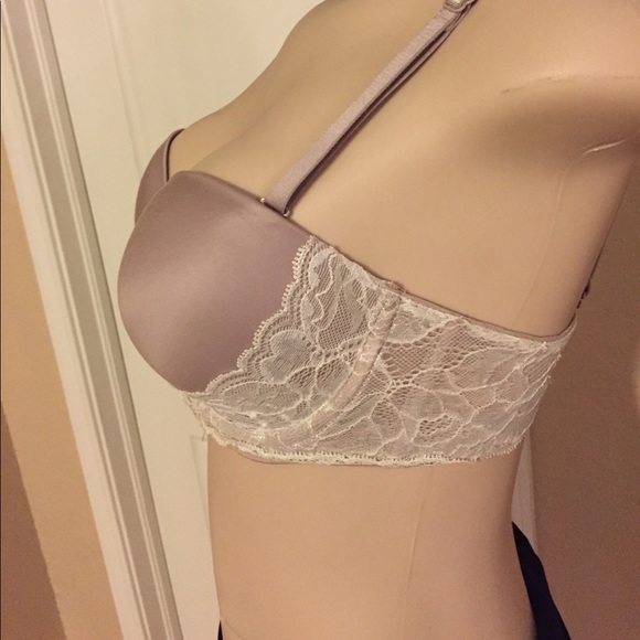 VS Bra - Picture 2 of 3